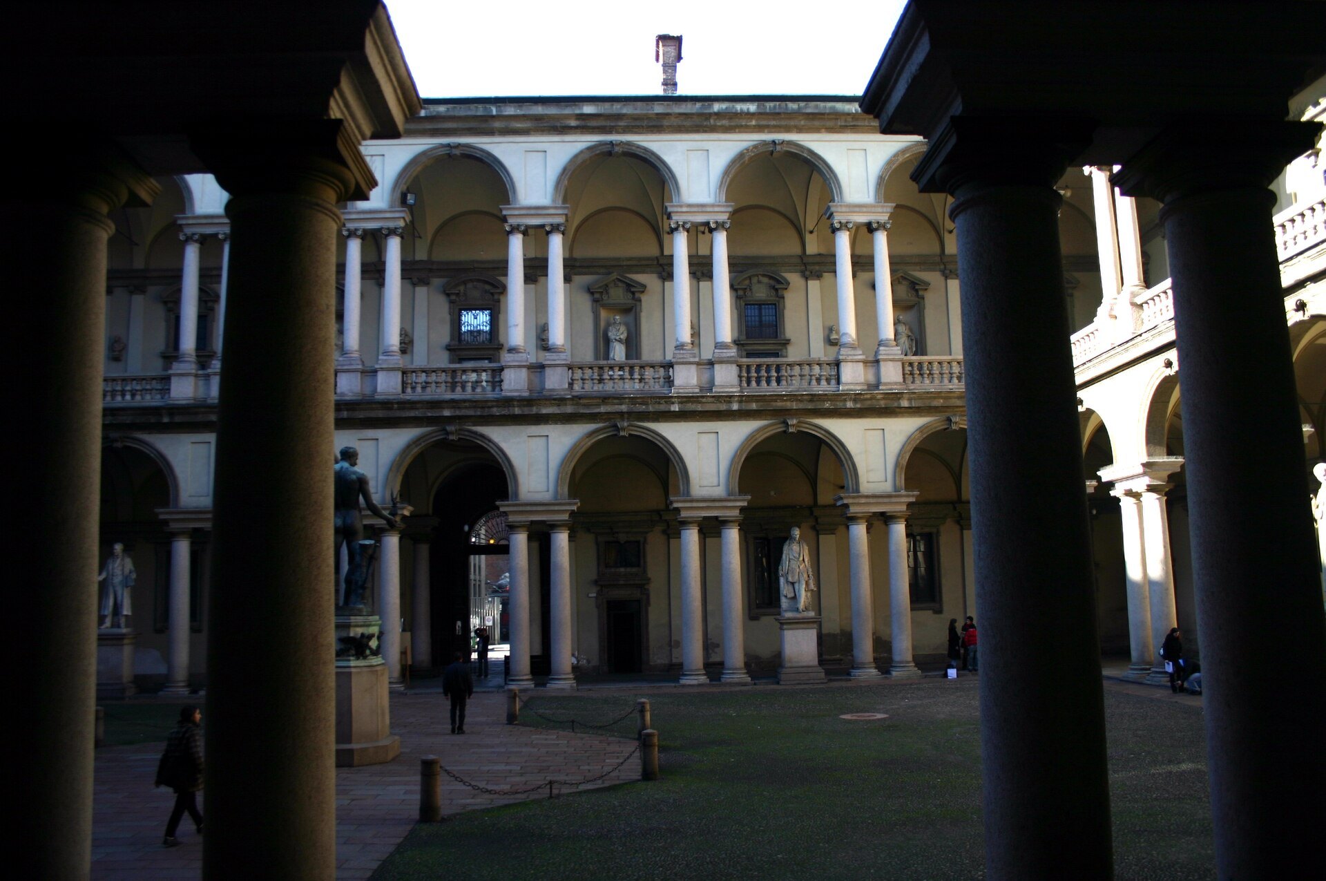 The arcaded courtyard of the Palazzo di Brera seen between the ground-floor columns